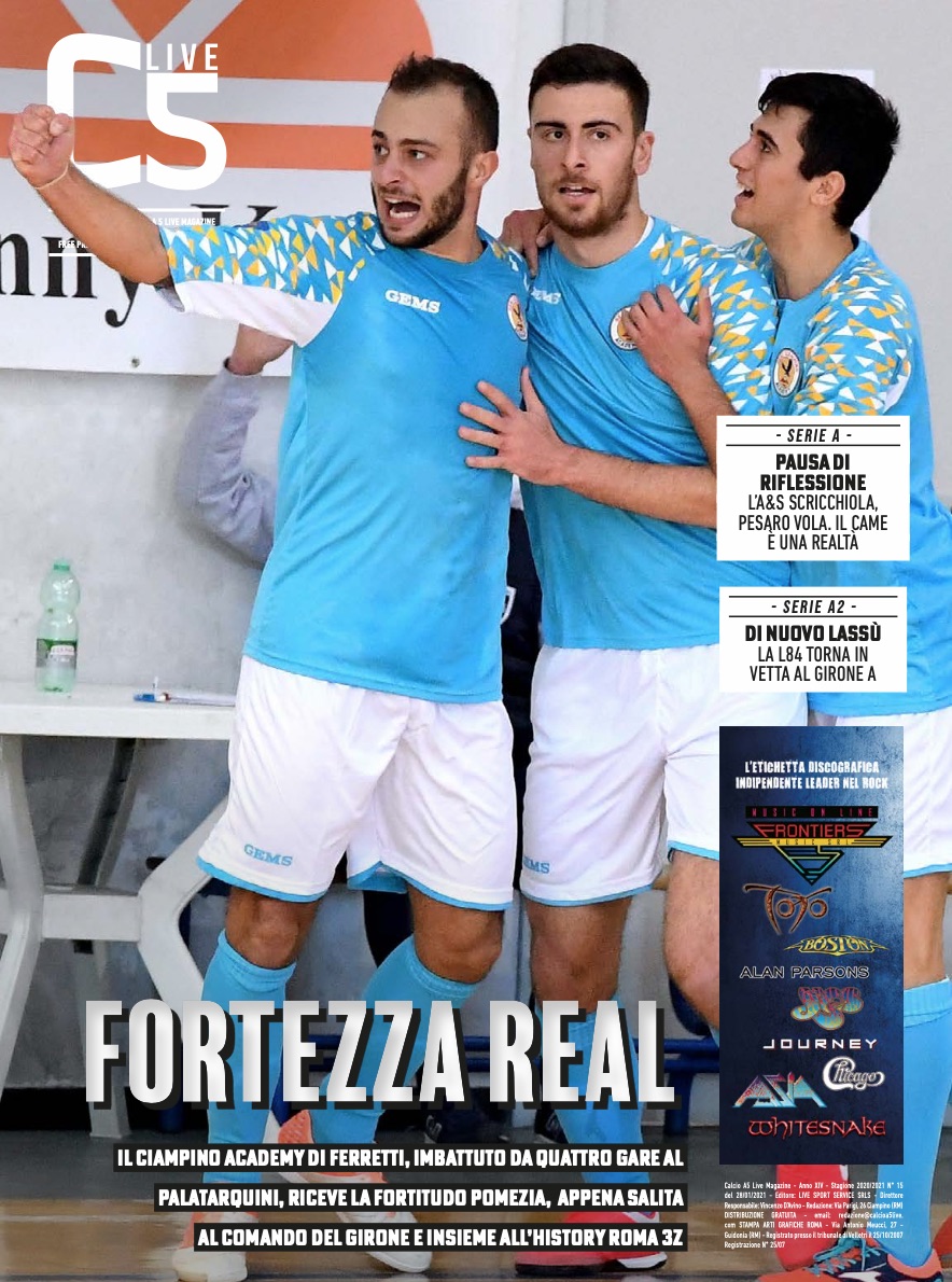 Copertina maschile numero: 15, anno: 2020